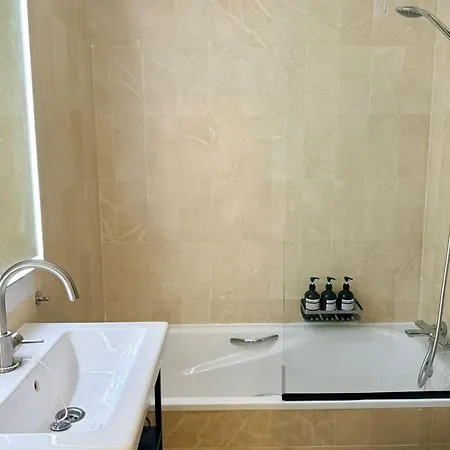La Brisa Apartment *